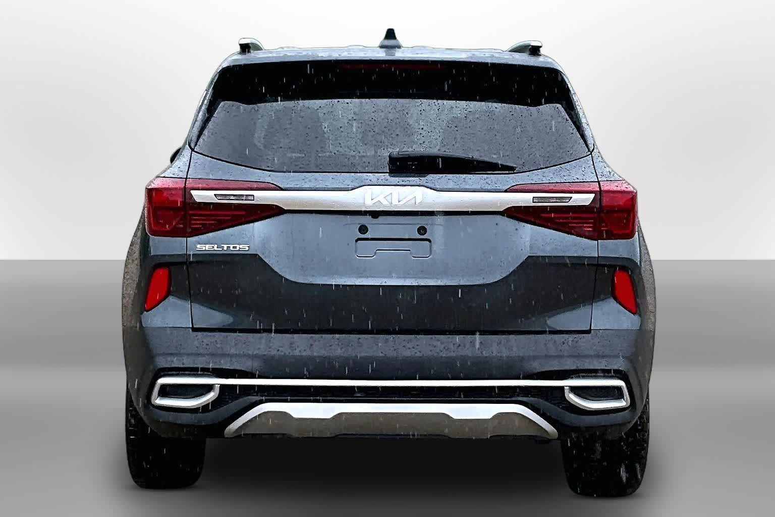 Thumbnail: 2023 Kia Seltos - 4