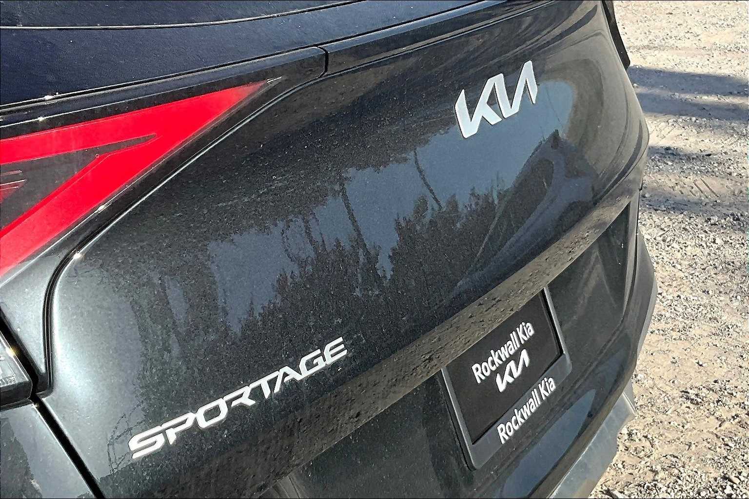 Thumbnail: 2023 Kia Sportage - 32