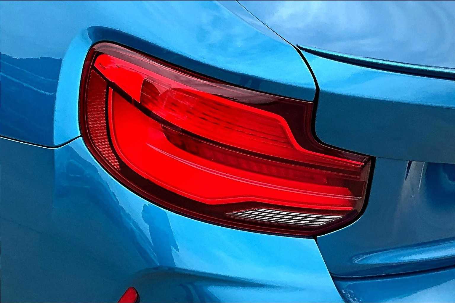 Thumbnail: 2018 BMW M2 - 30