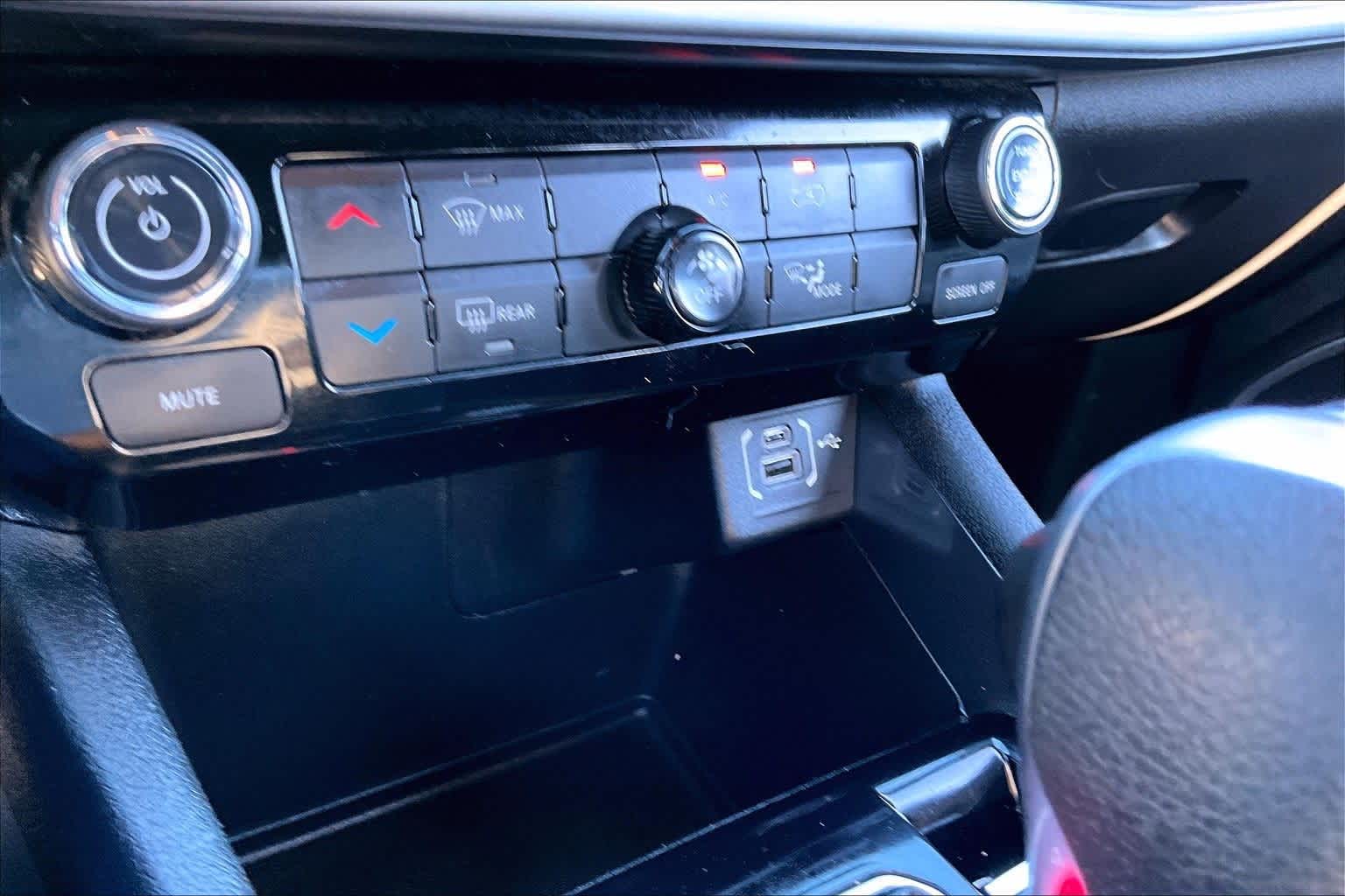 Thumbnail: 2024 Jeep Compass - 23