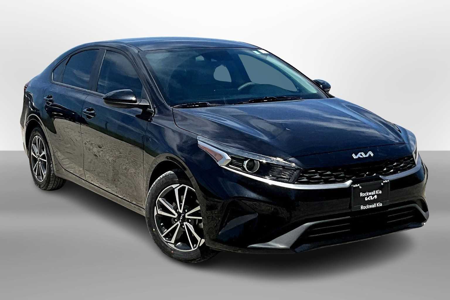 Thumbnail: 2022 Kia Forte - 10