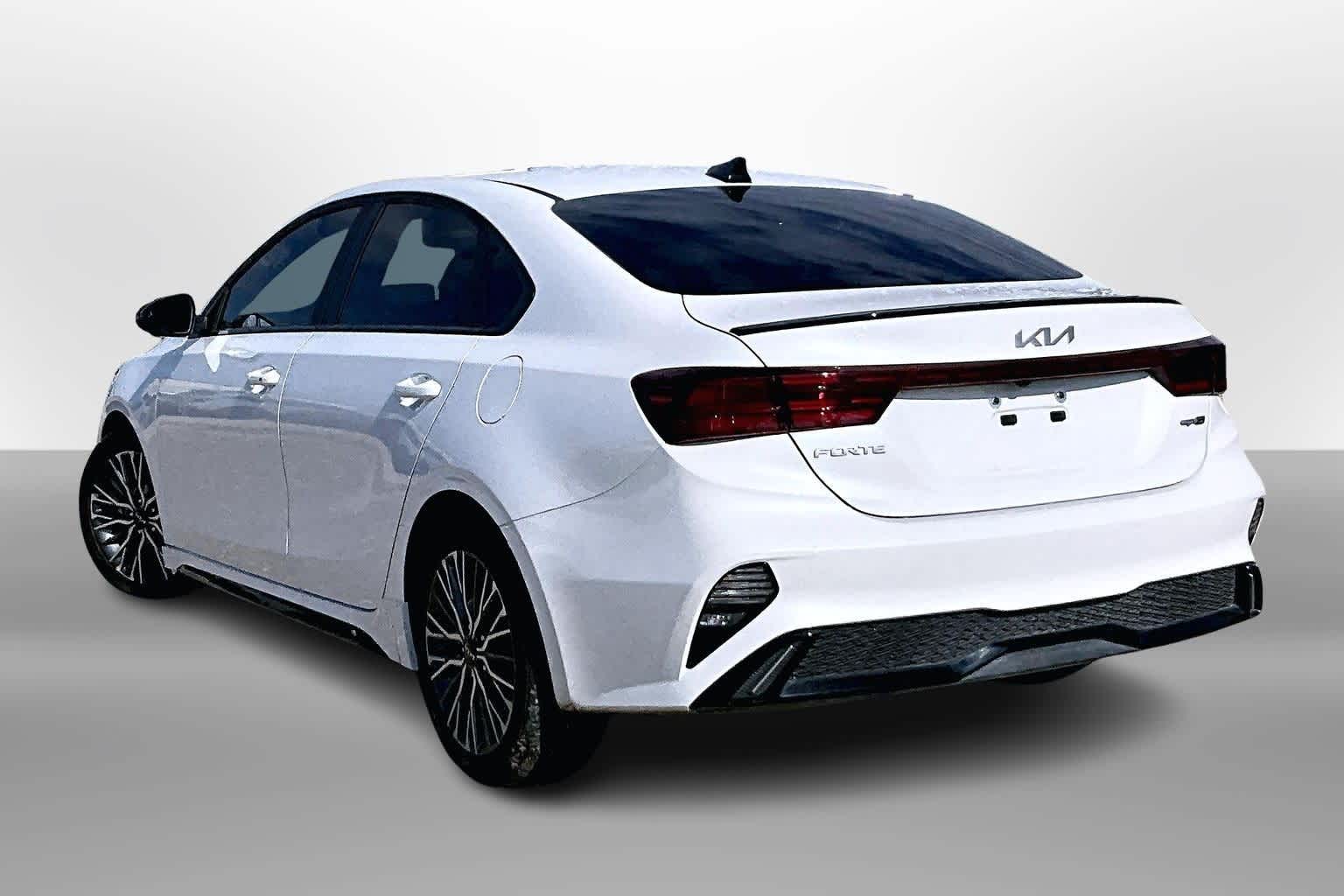 Thumbnail: 2024 Kia Forte - 10