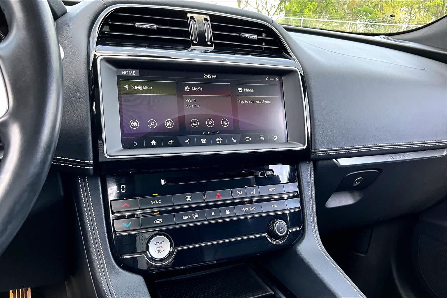 Thumbnail: 2019 Jaguar F-Pace - 6