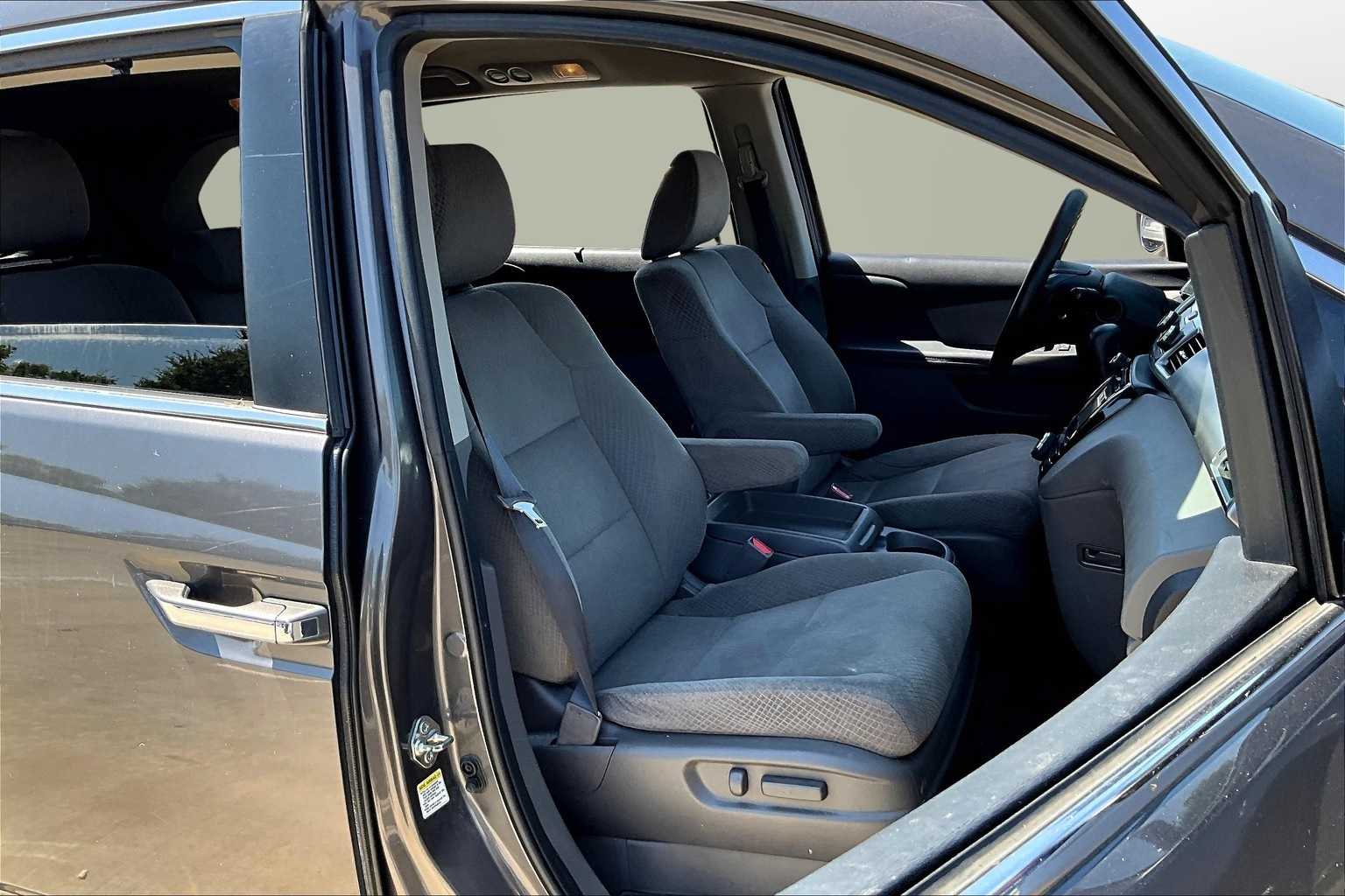 Thumbnail: 2016 Honda Odyssey - 7