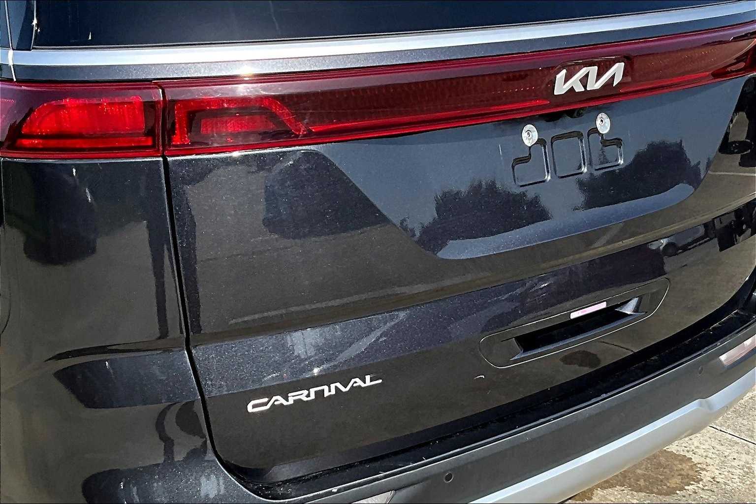 Thumbnail: 2024 Kia Carnival - 31