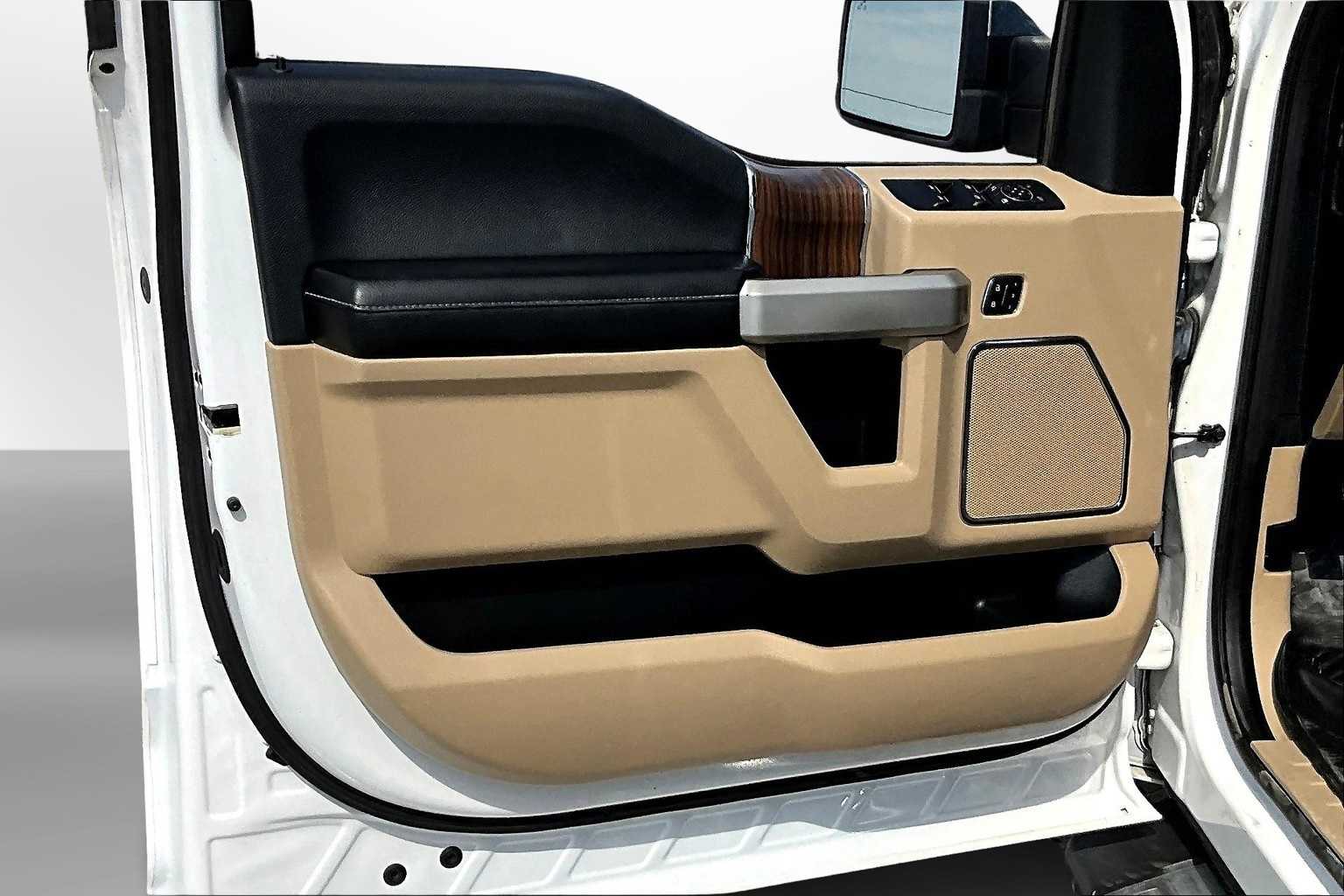 Thumbnail: 2016 Ford F-150 - 17