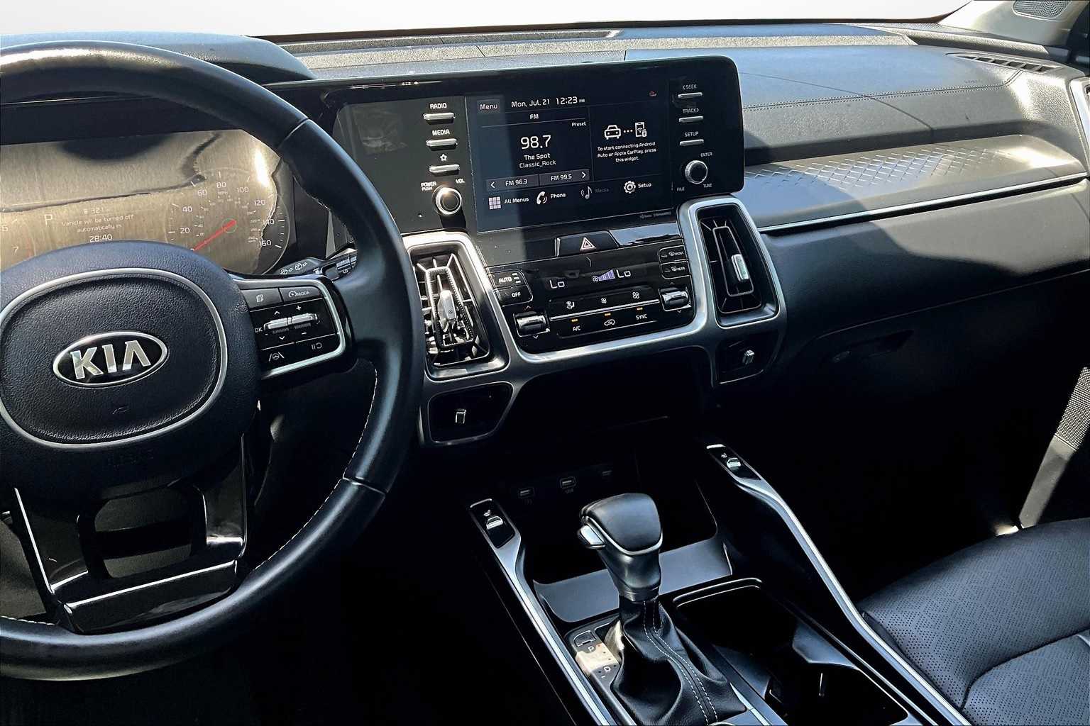 Thumbnail: 2021 Kia Sorento - 11