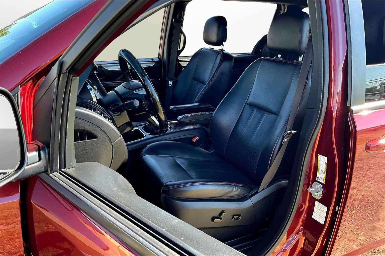 Thumbnail: 2019 Dodge Grand Caravan - 25