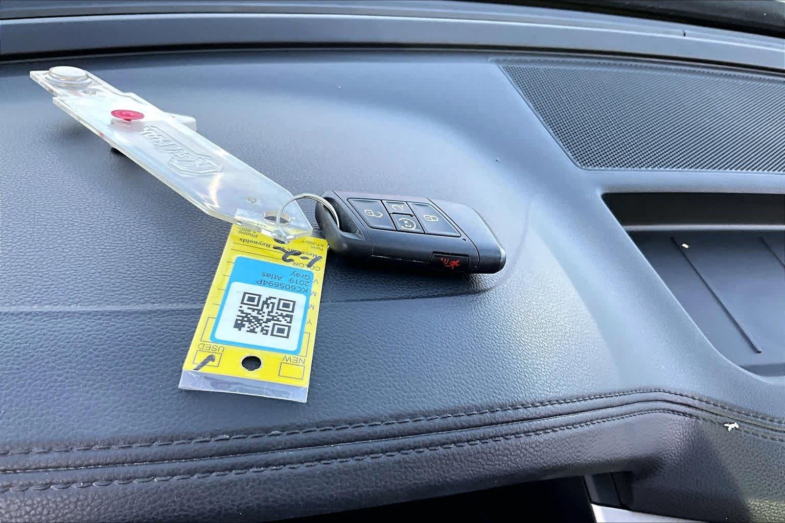 Thumbnail: 2019 Volkswagen Atlas - 9