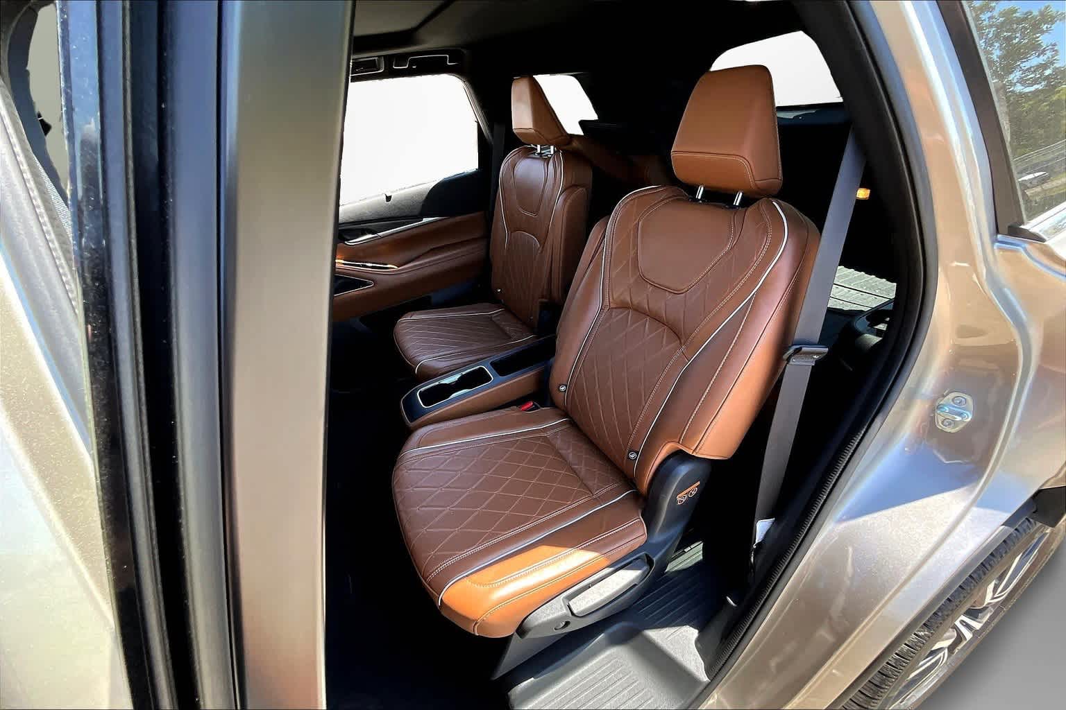 Thumbnail: 2022 INFINITI QX60 - 27