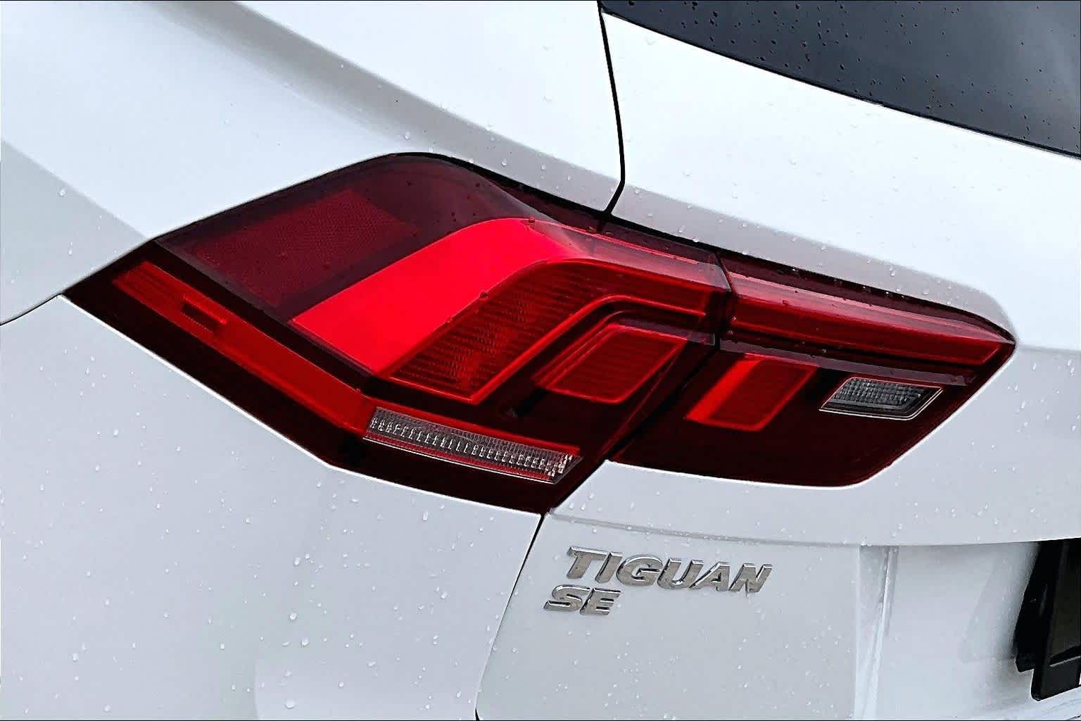 Thumbnail: 2018 Volkswagen Tiguan - 31