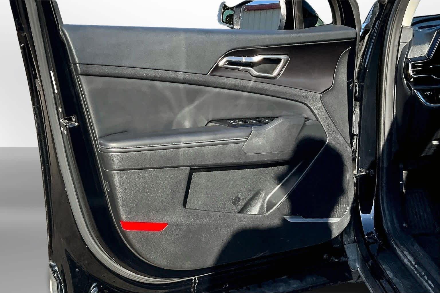 Thumbnail: 2023 Kia Sportage - 17