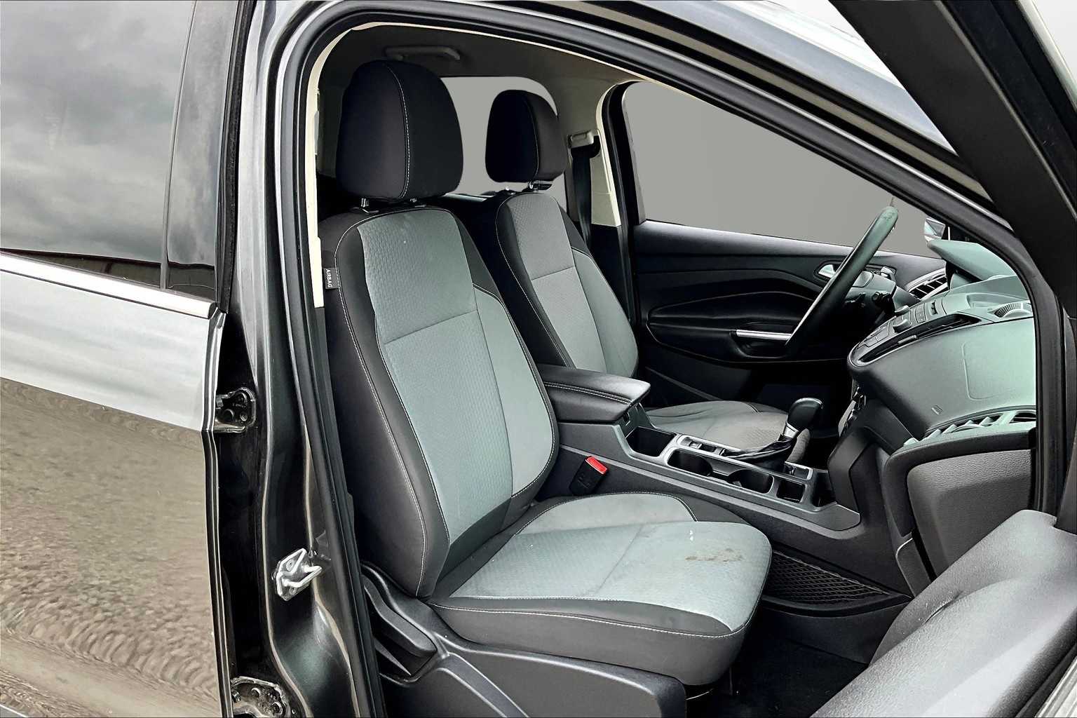 2017 Ford Escape SE 7