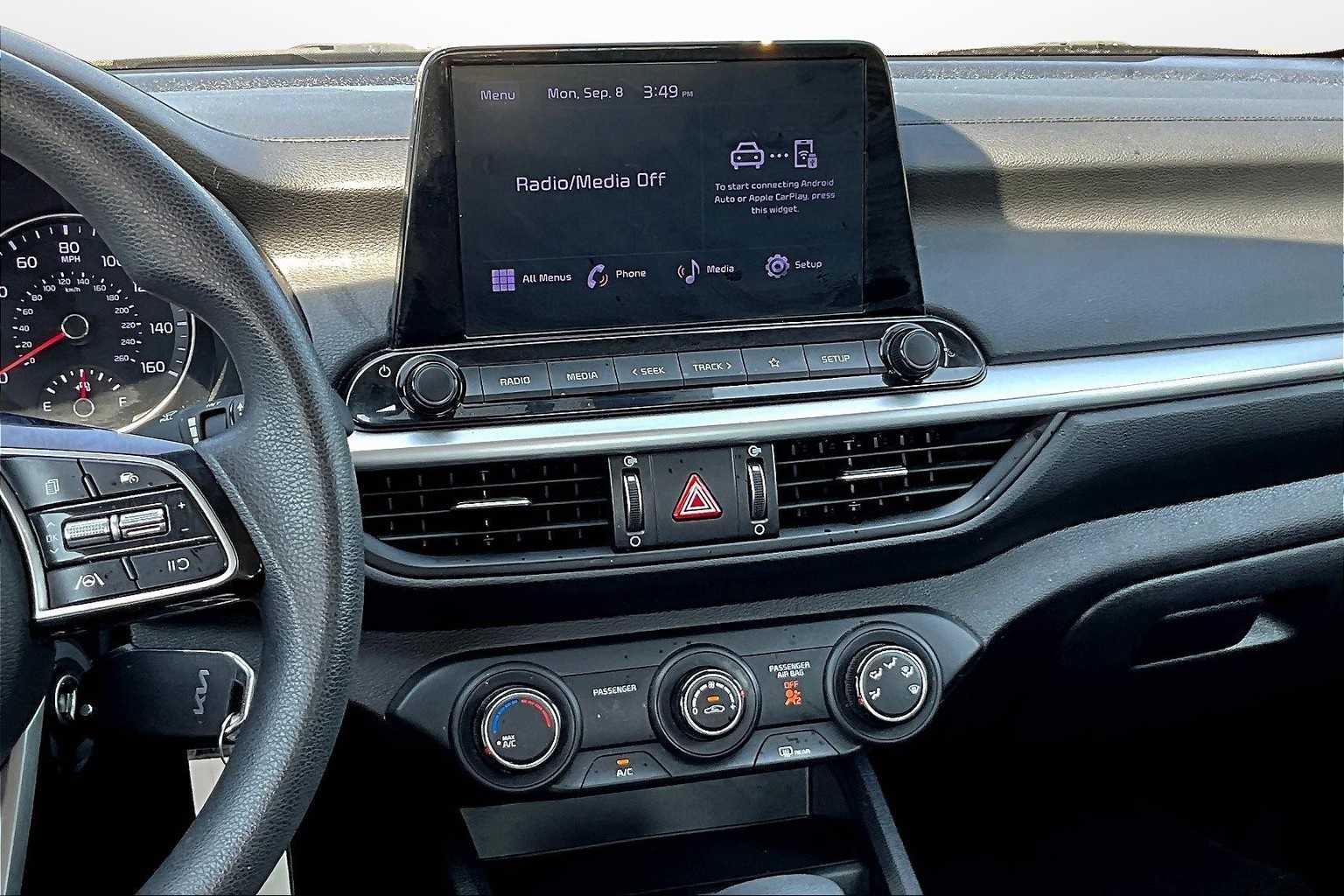 Thumbnail: 2022 Kia Forte - 6