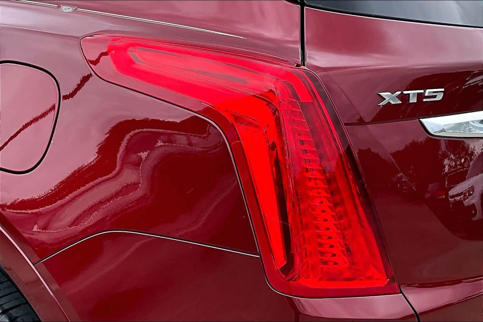 Thumbnail: 2018 Cadillac XT5 - 26