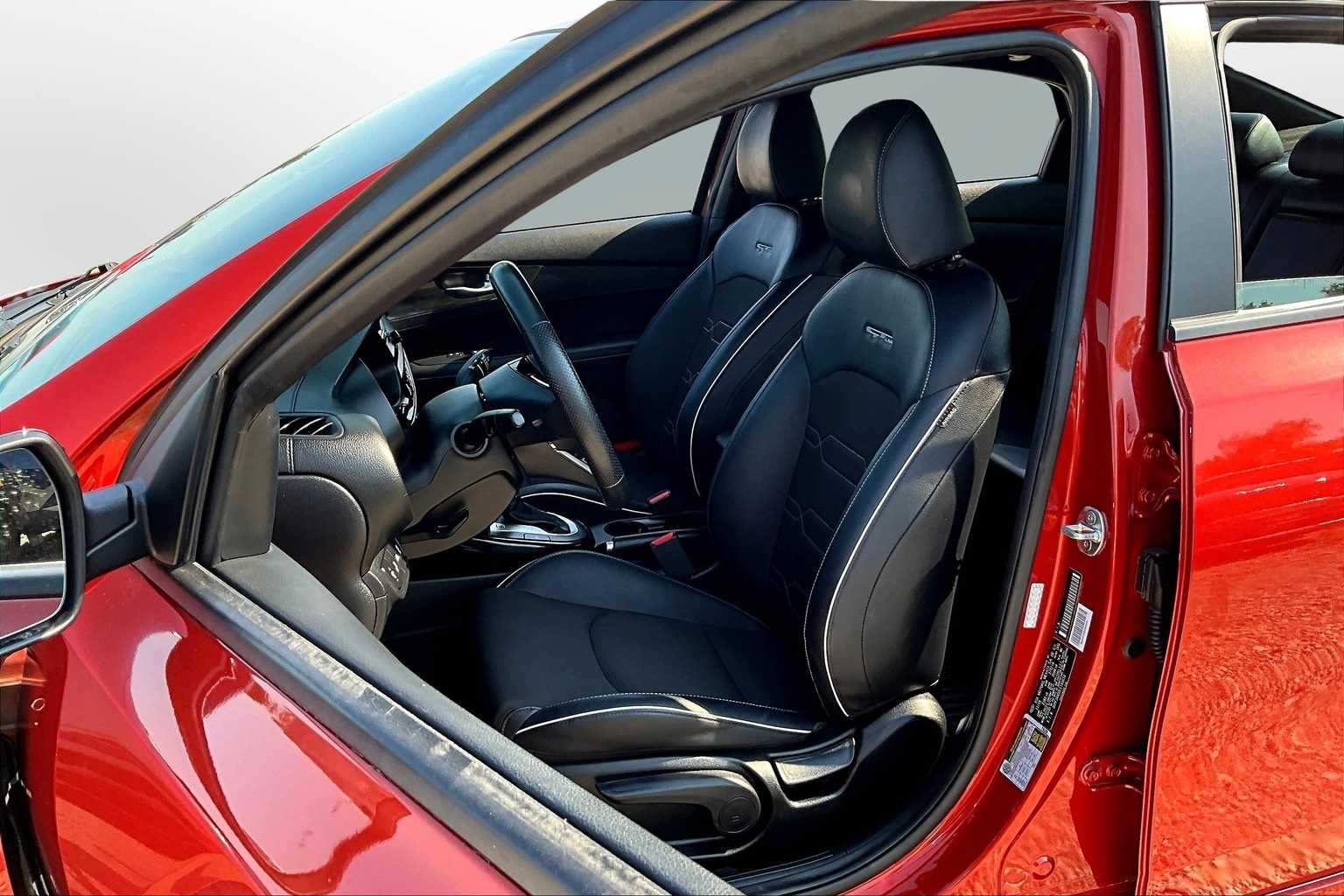 Thumbnail: 2020 Kia Forte - 25