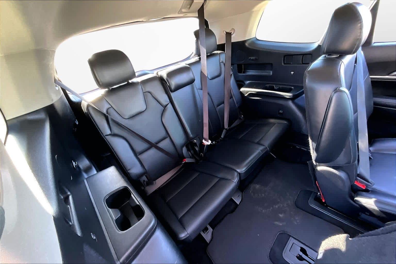 Thumbnail: 2020 Kia Telluride - 26