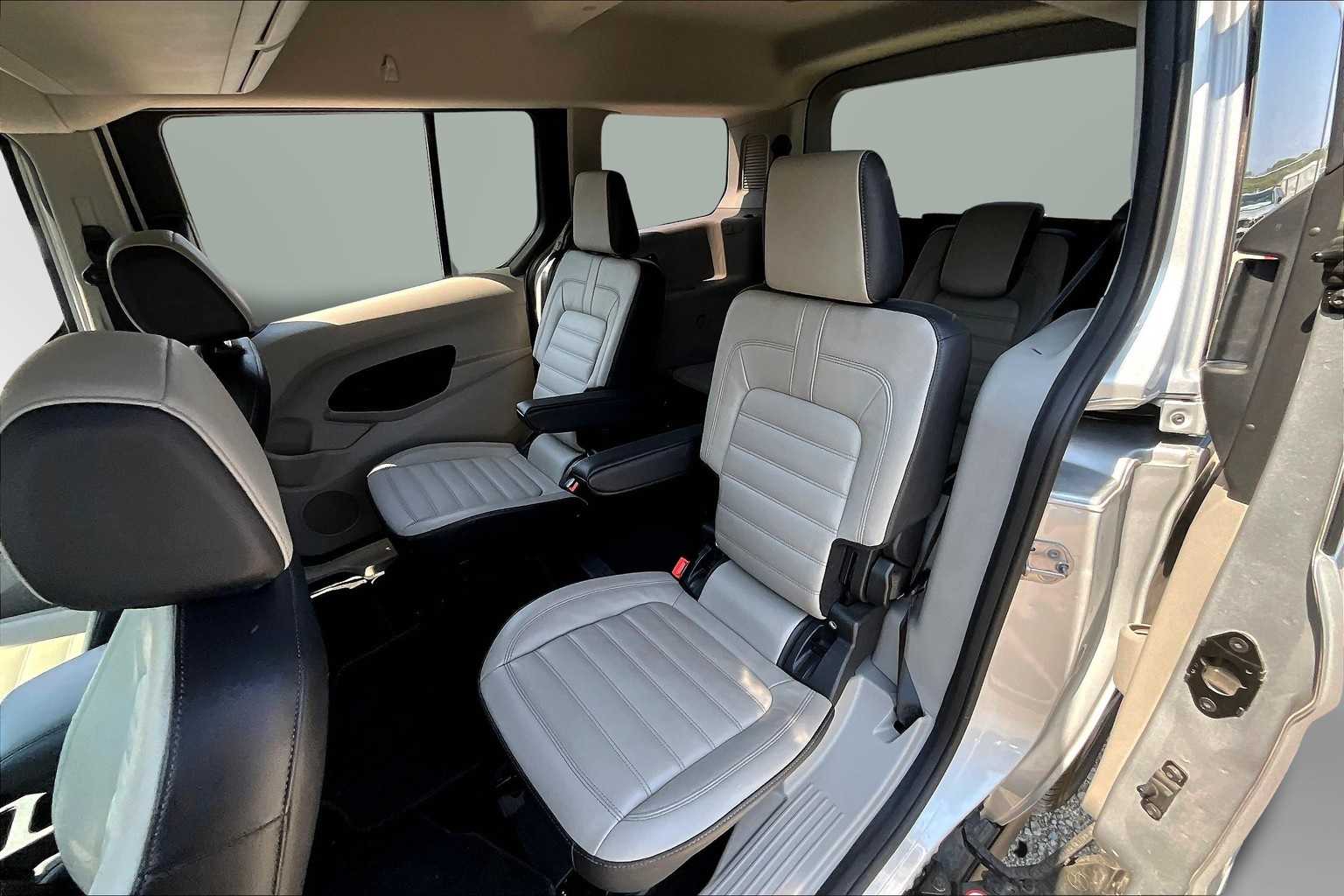 Thumbnail: 2022 Ford Transit Series - 26