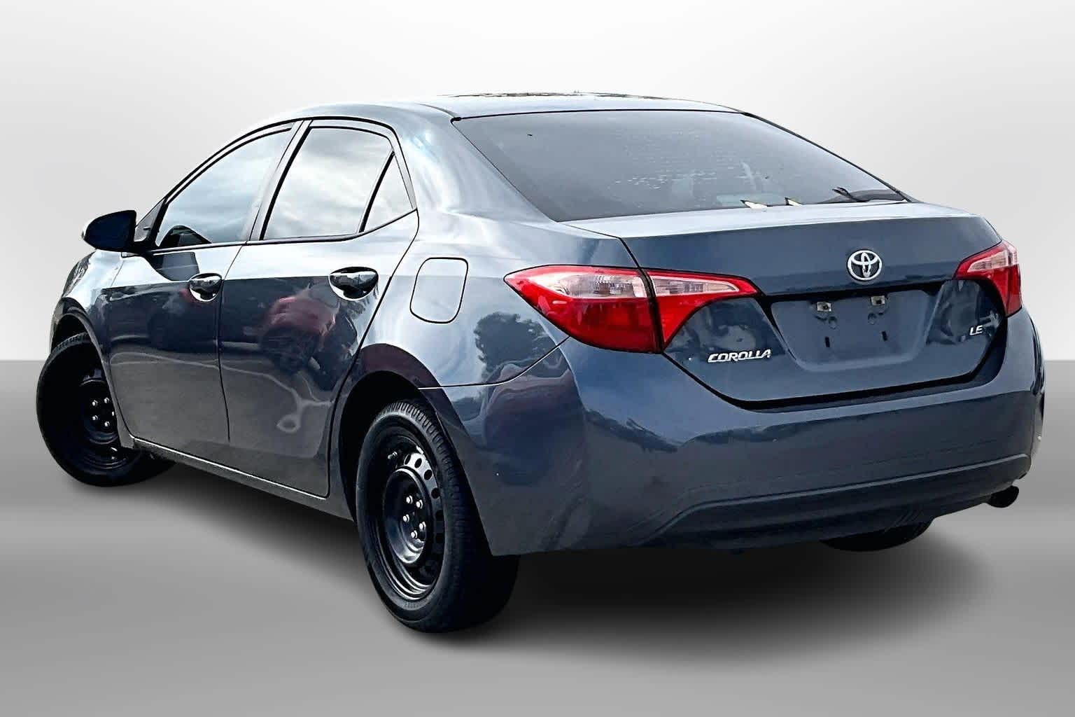 Thumbnail: 2018 Toyota Corolla - 11