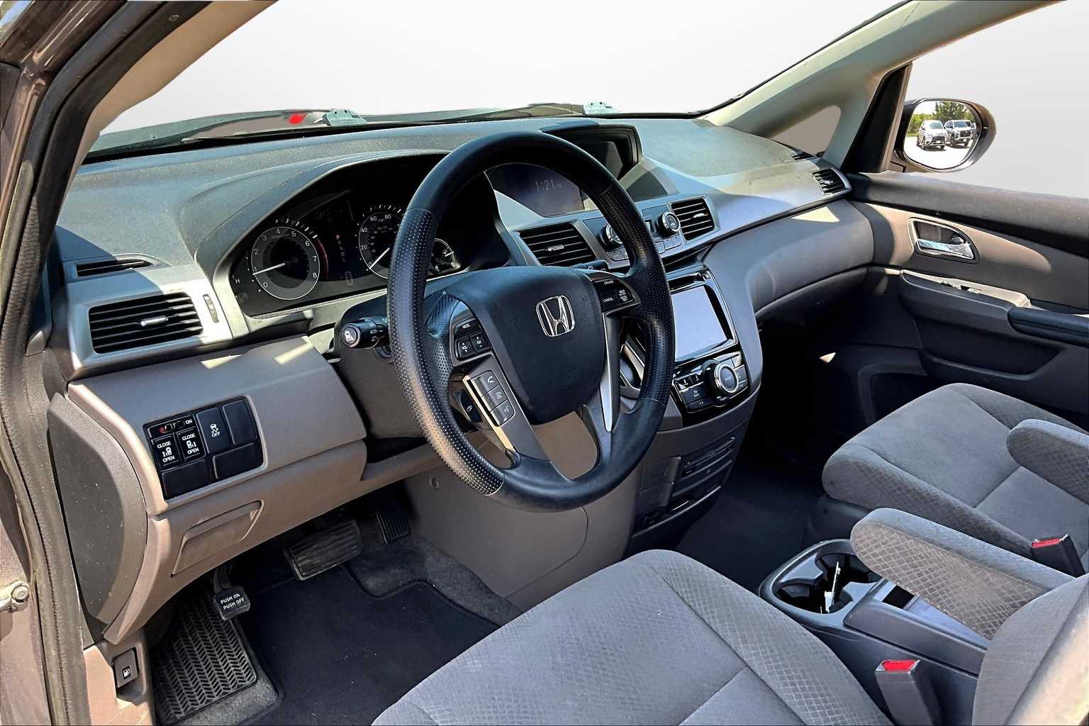 Thumbnail: 2016 Honda Odyssey - 12