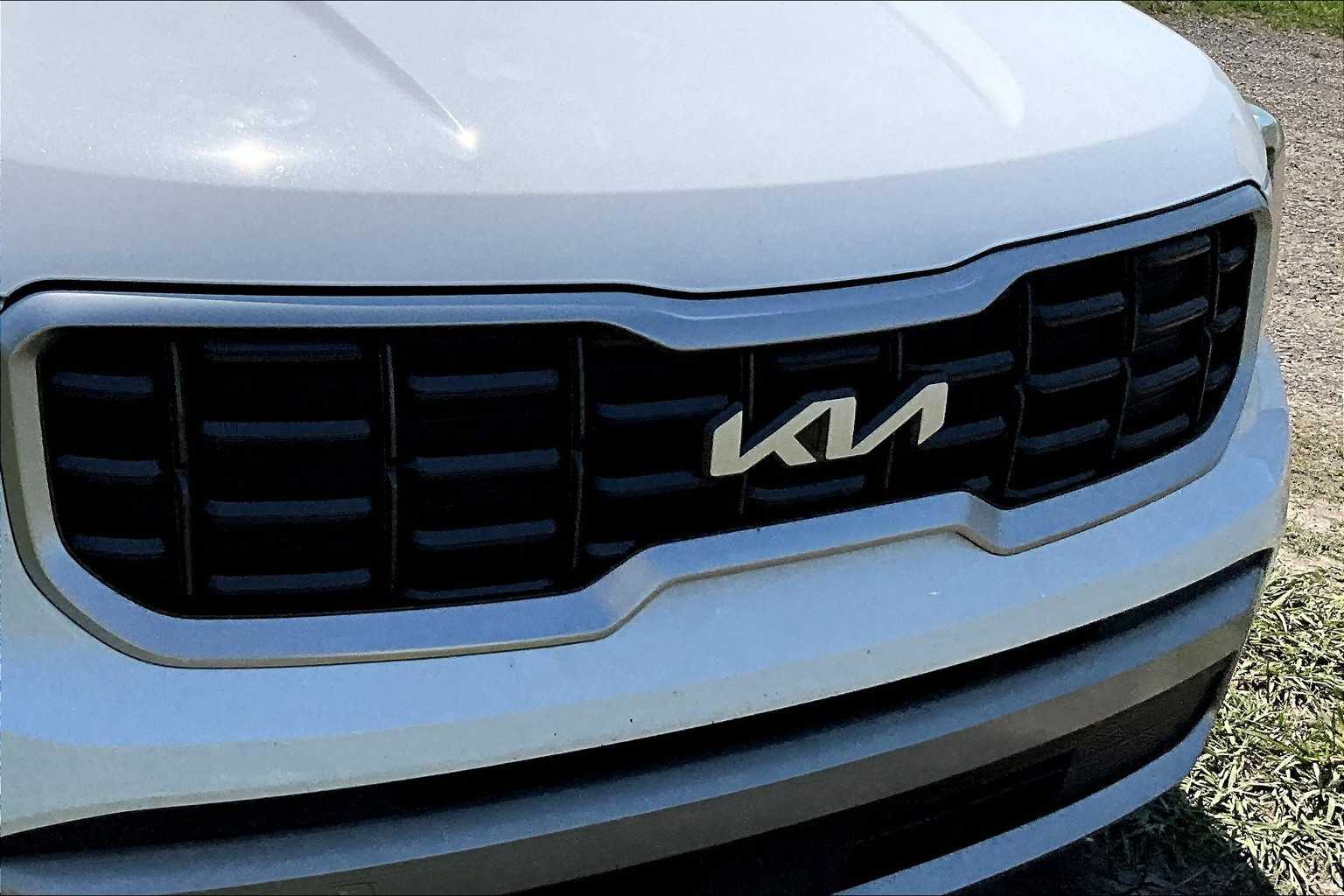 Thumbnail: 2023 Kia Telluride - 29