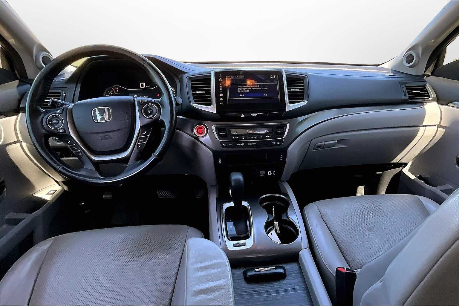 Thumbnail: 2017 Honda Ridgeline - 14