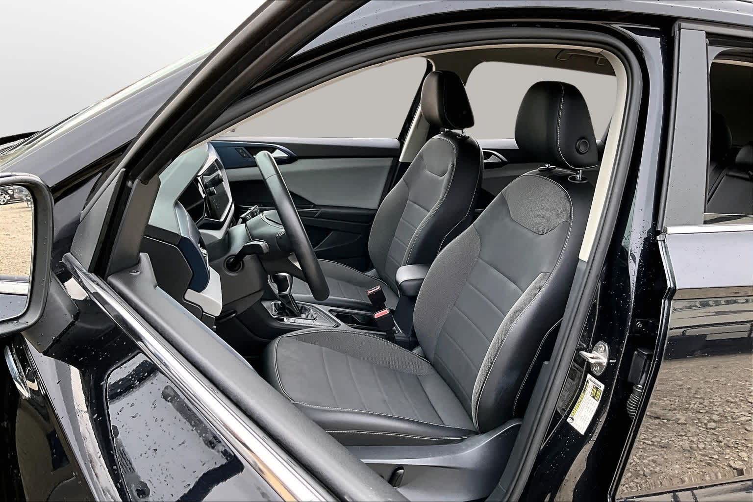 Thumbnail: 2022 Volkswagen Taos - 26