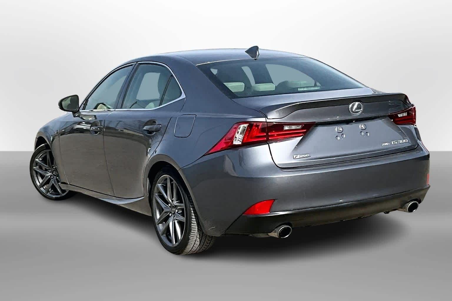 Thumbnail: 2016 Lexus IS - 11