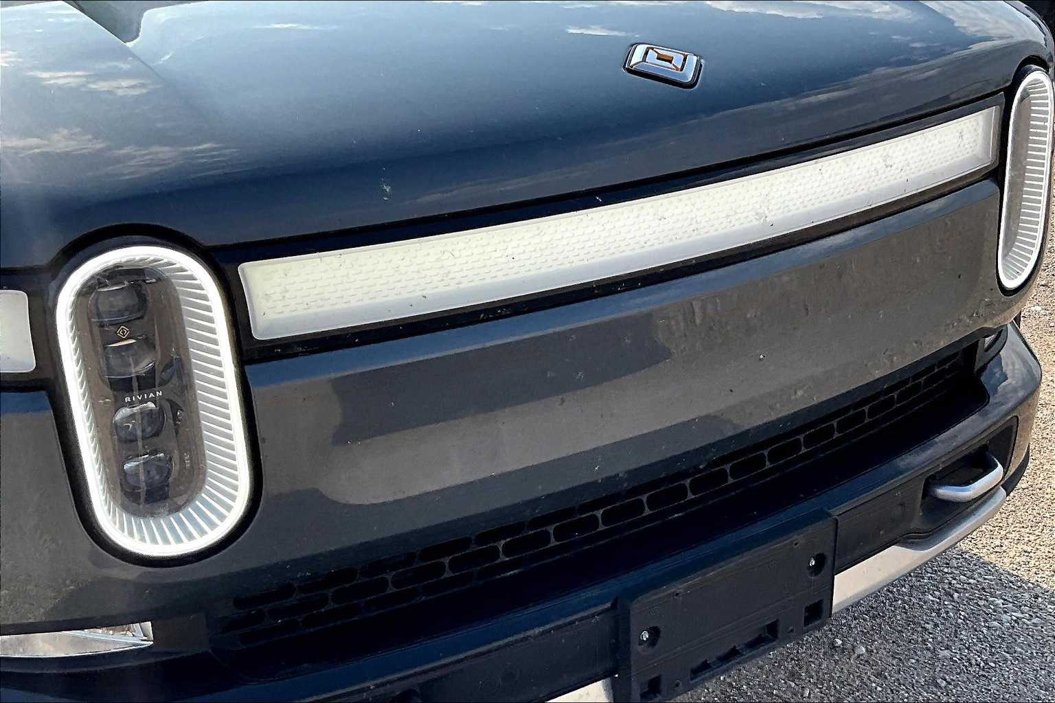 Thumbnail: 2022 Rivian R1T - 28