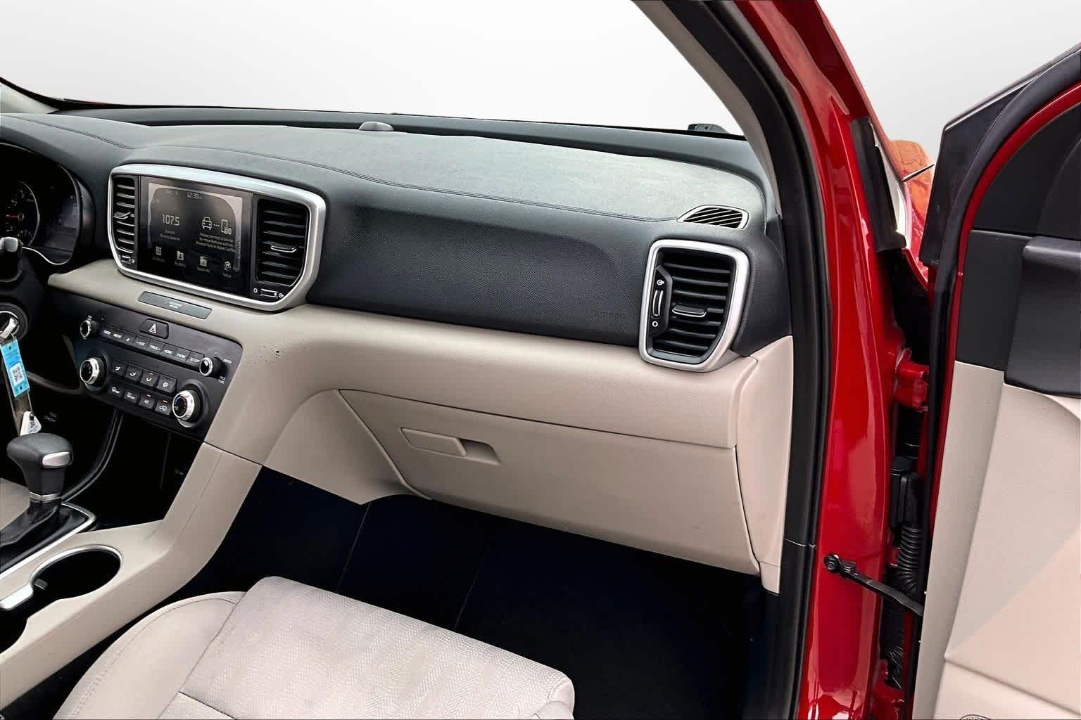 Thumbnail: 2021 Kia Sportage - 15