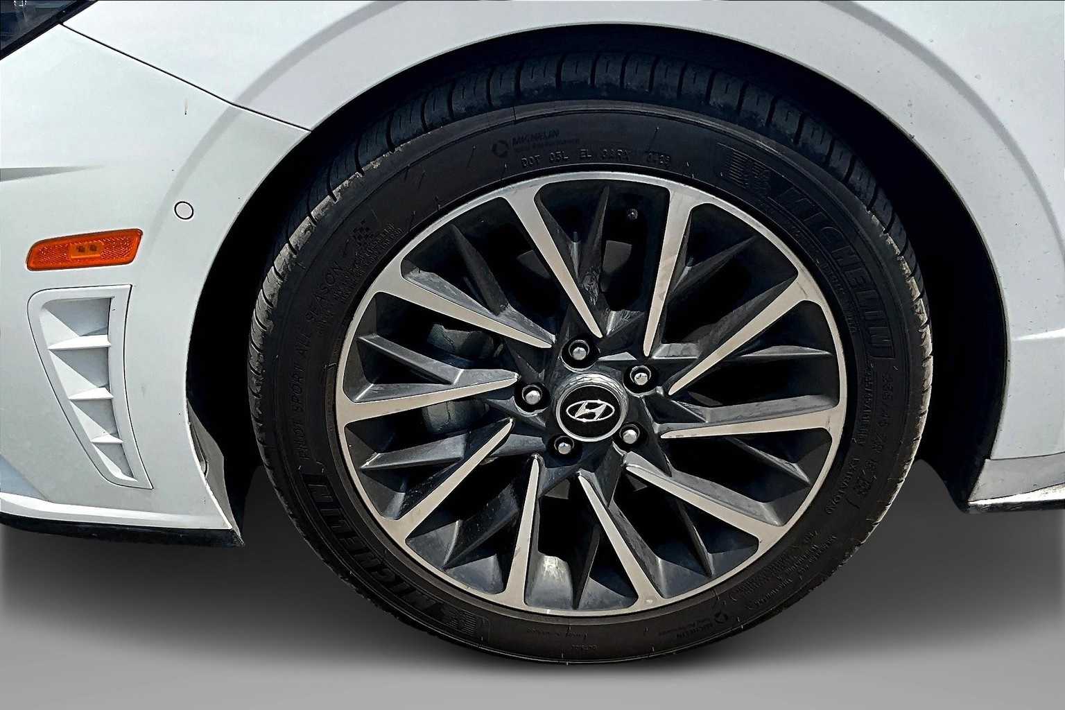 Thumbnail: 2020 Hyundai Sonata - 8