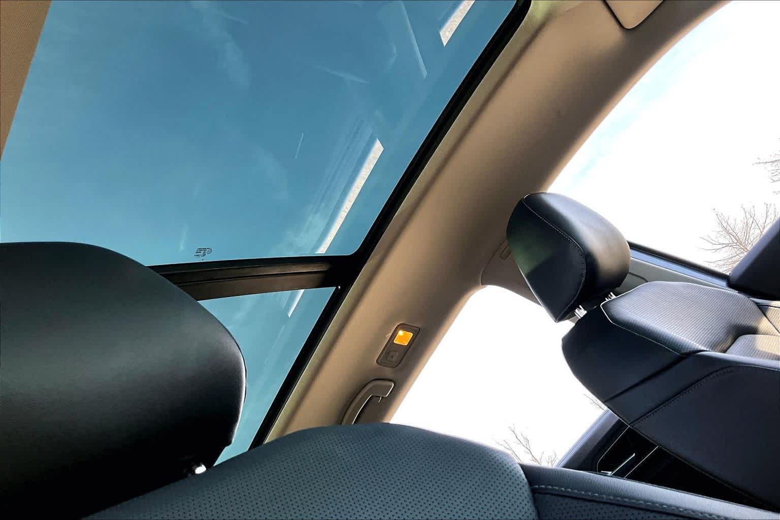 Thumbnail: 2019 Volkswagen Atlas - 16