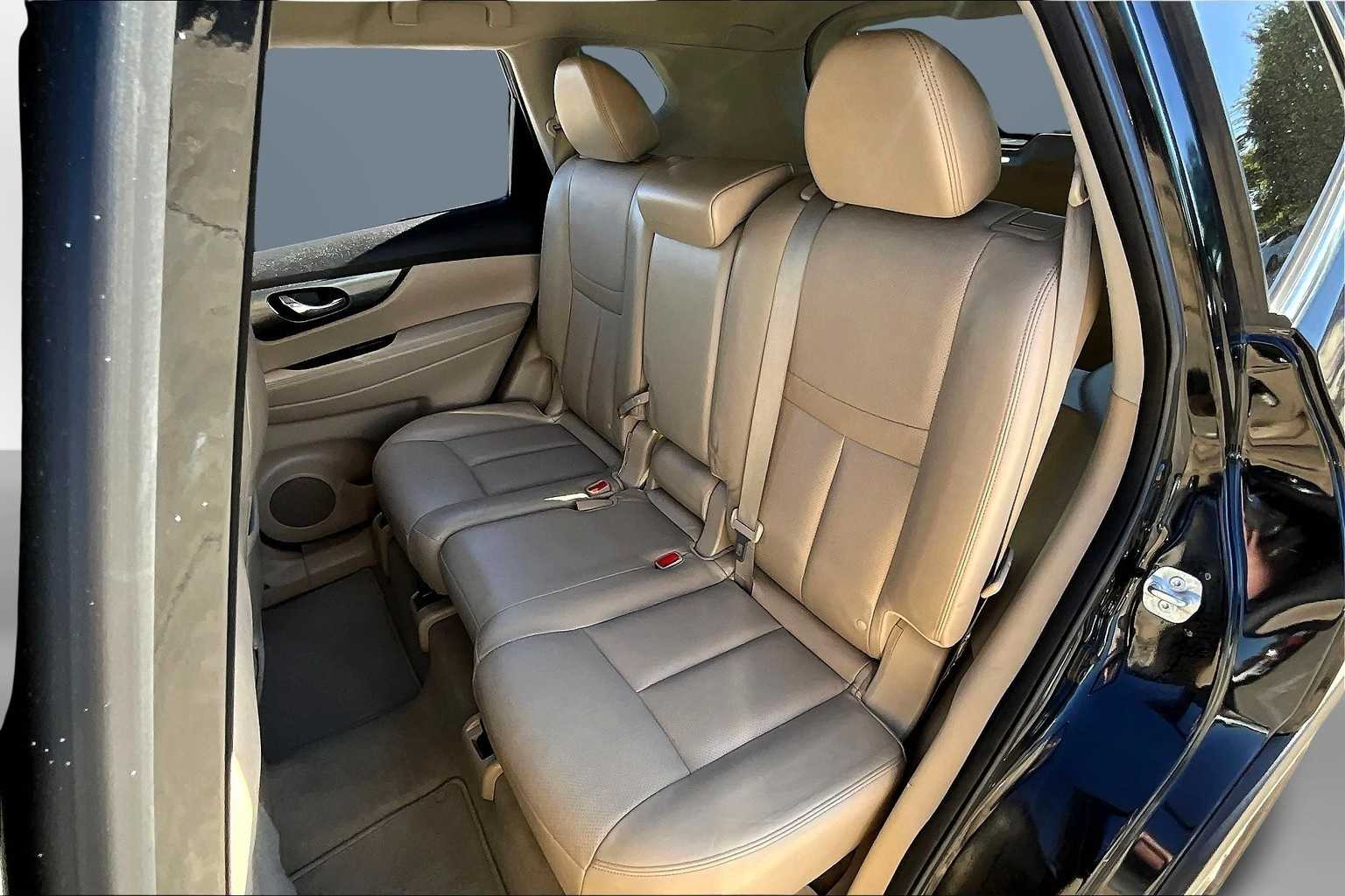 Thumbnail: 2014 Nissan Rogue - 27