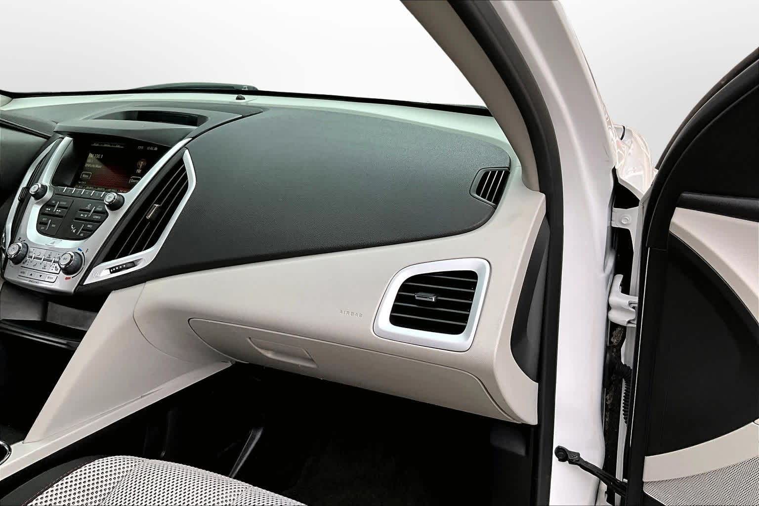 Thumbnail: 2017 GMC Terrain - 15