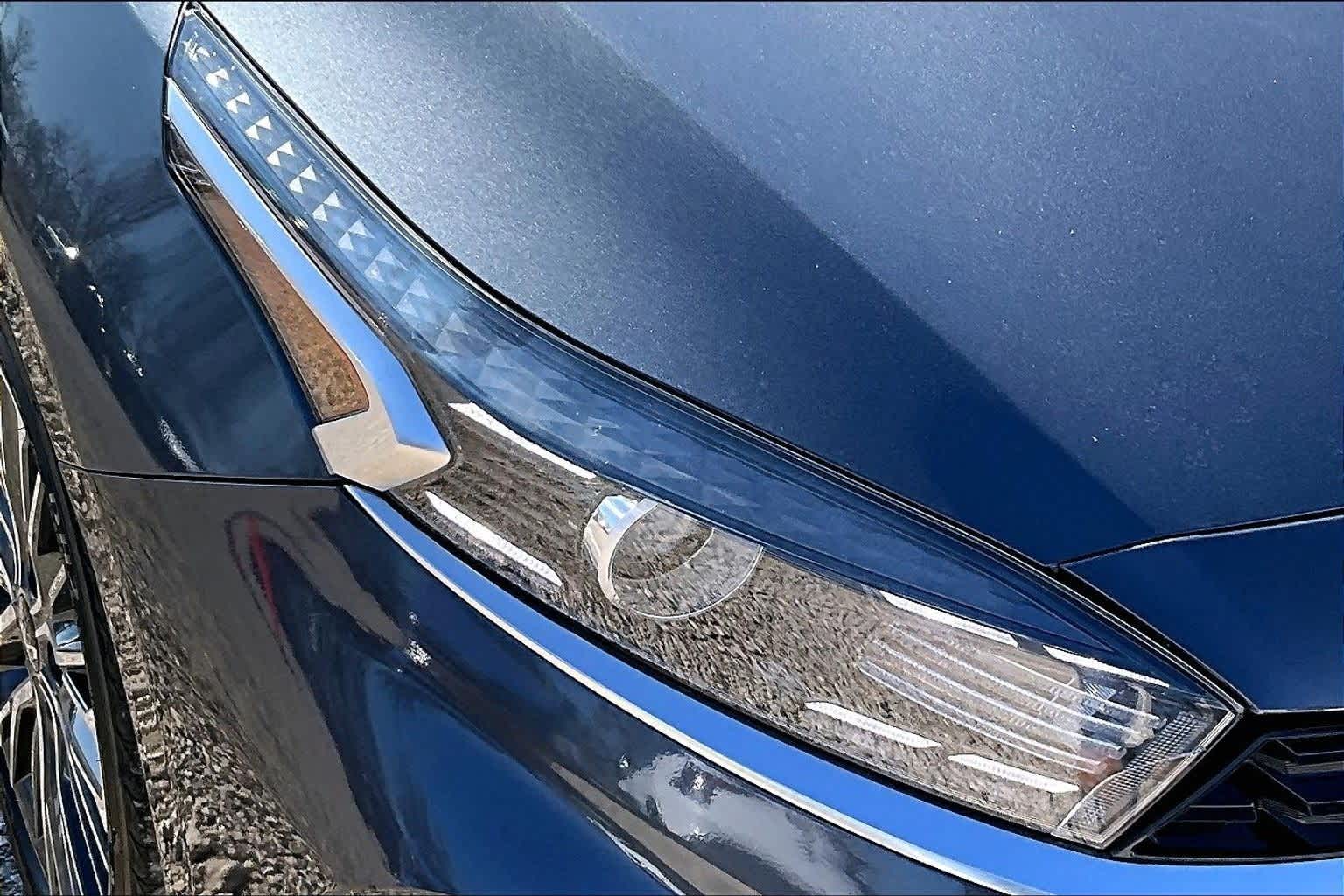 Thumbnail: 2022 Kia Forte - 25