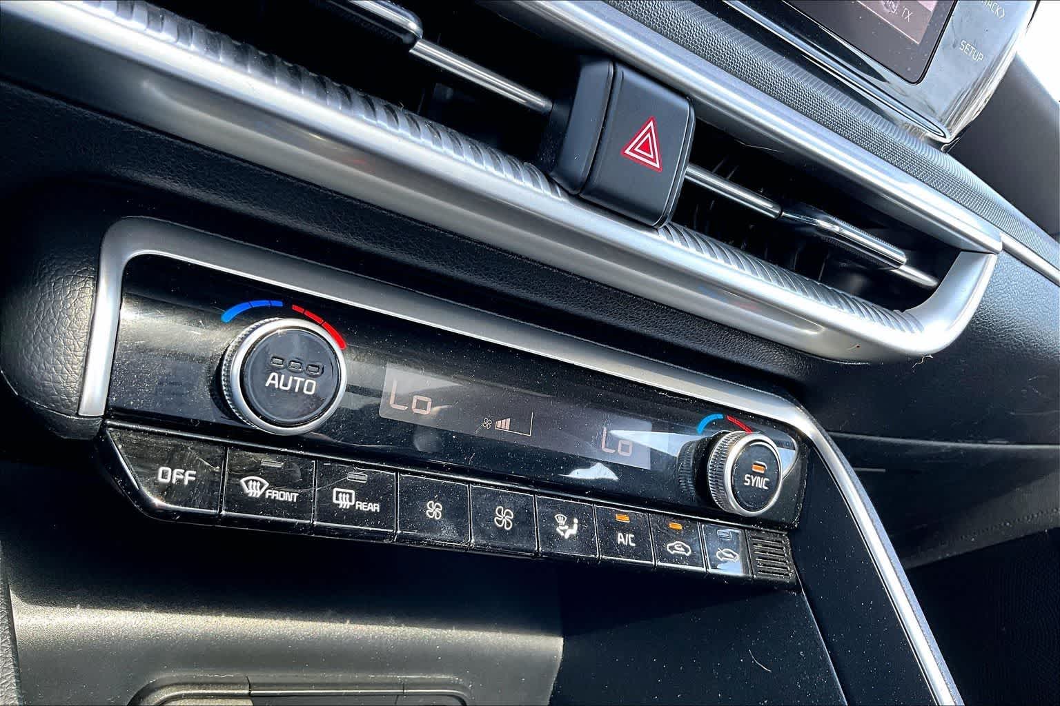 Thumbnail: 2022 Kia K5 - 22