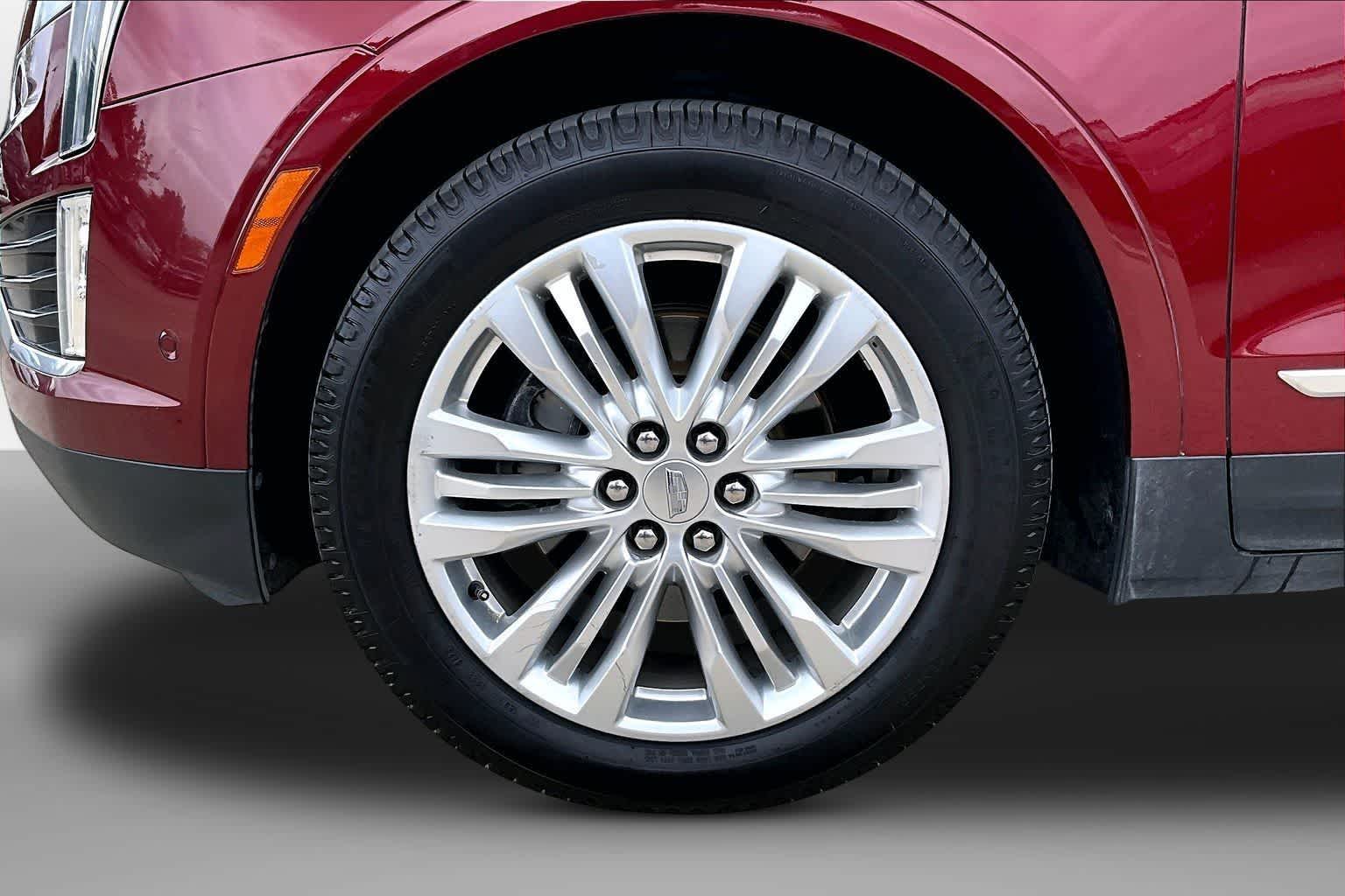 Thumbnail: 2018 Cadillac XT5 - 8