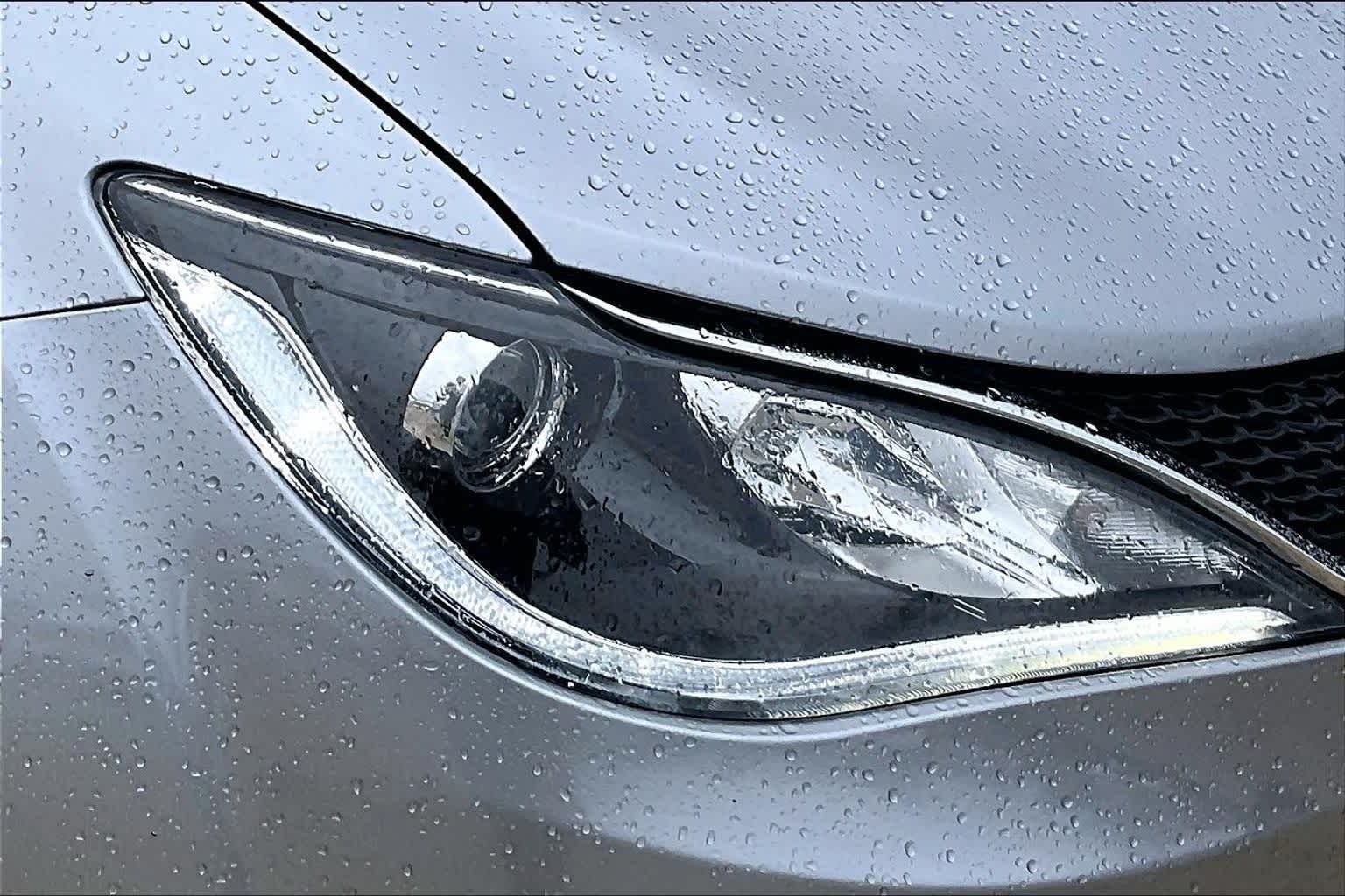 Thumbnail: 2018 Chrysler Pacifica - 27