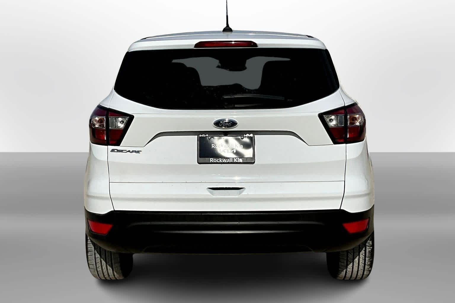 2017 Ford Escape S photo 4