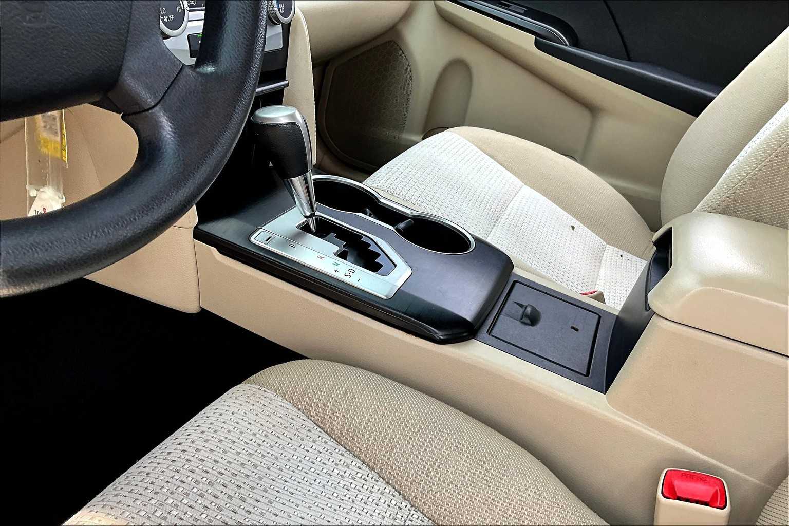 Thumbnail: 2012 Toyota Camry - 13