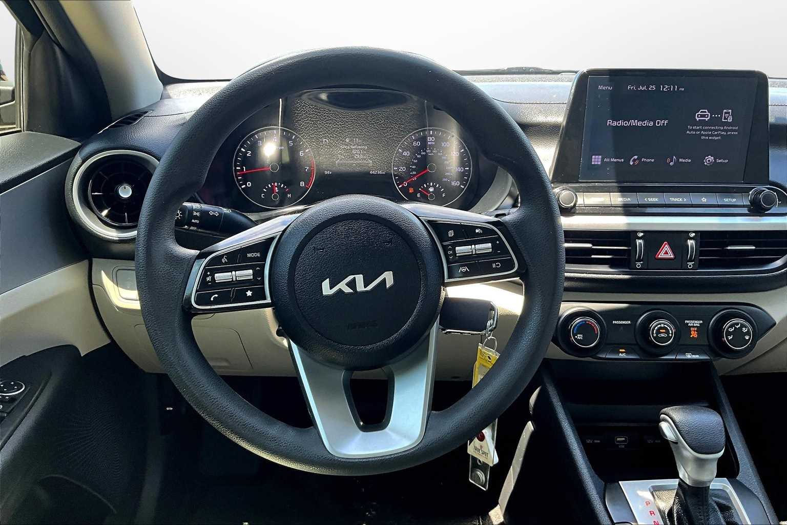 Thumbnail: 2022 Kia Forte - 5