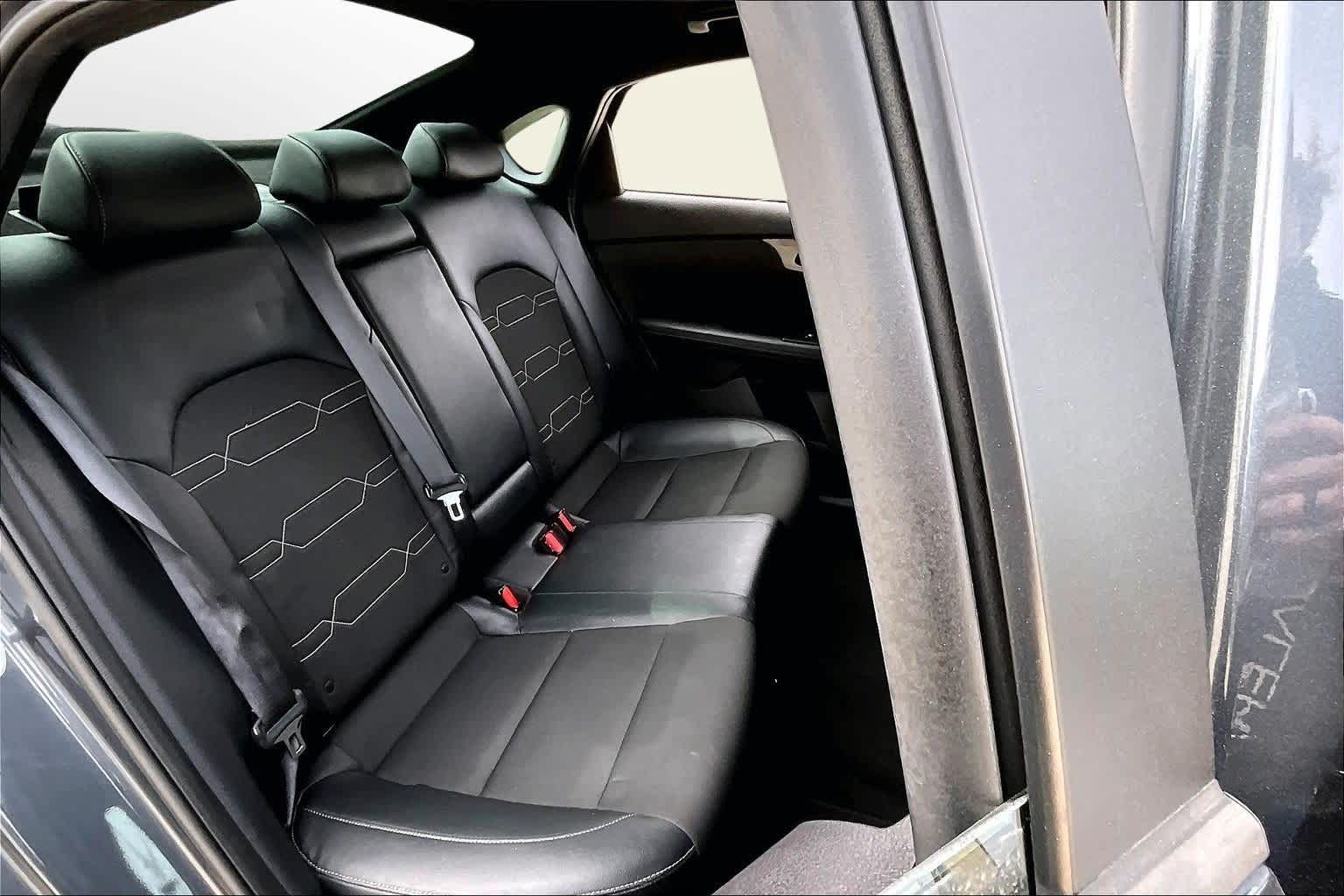 Thumbnail: 2021 Kia Forte - 25