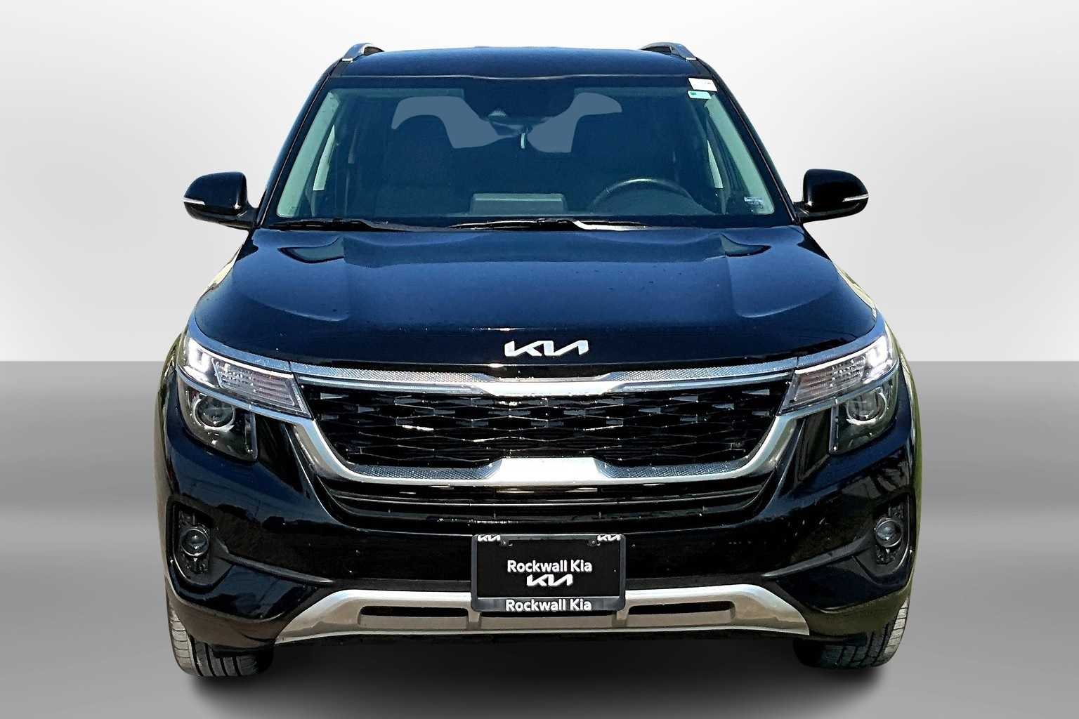 2023 Kia Seltos S photo 3