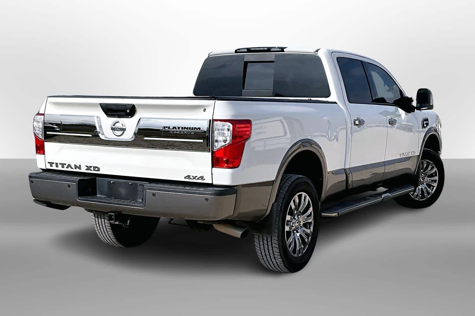 Thumbnail: 2018 Nissan Titan - 2