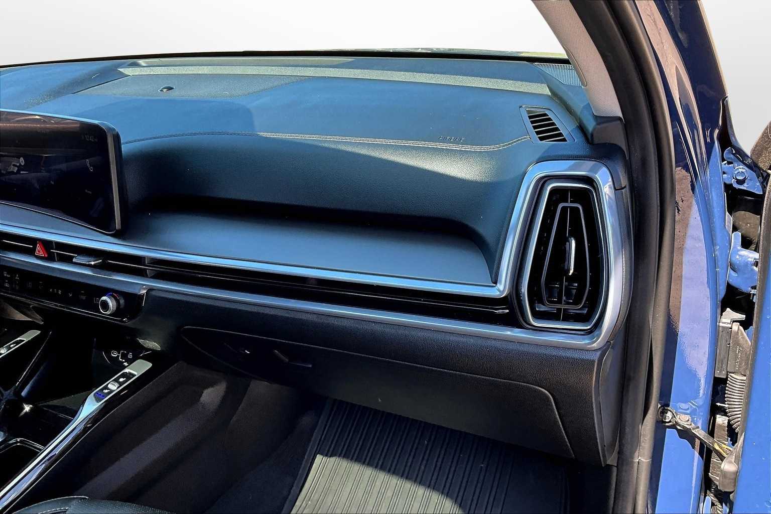 Thumbnail: 2024 Kia Sorento - 15
