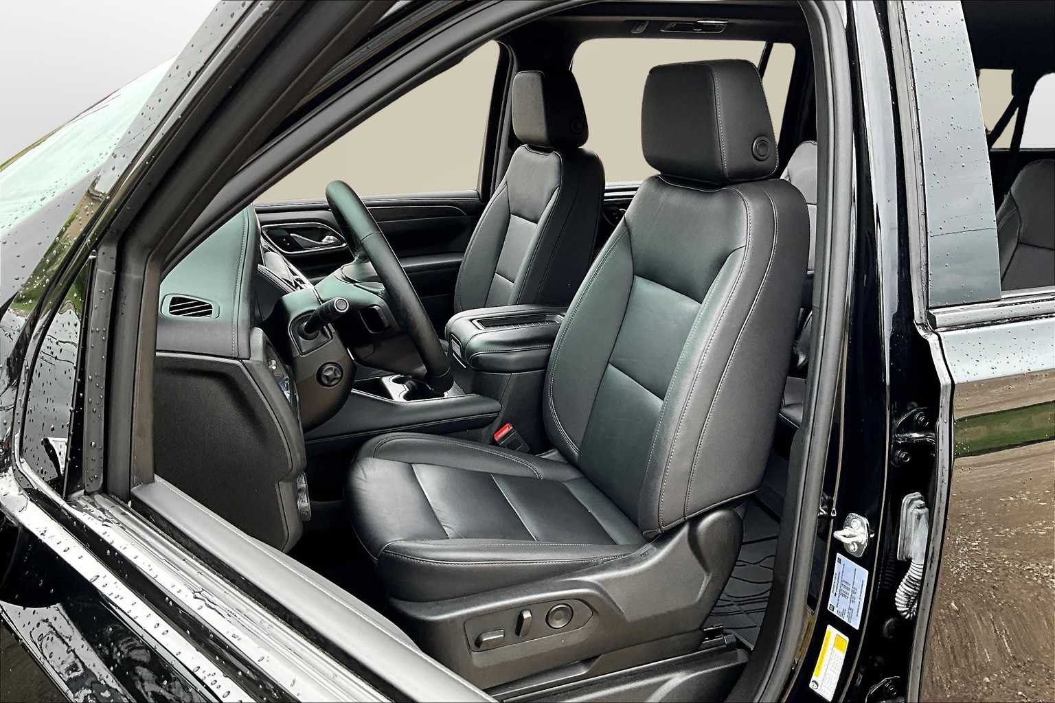 Thumbnail: 2023 Chevrolet Suburban - 26