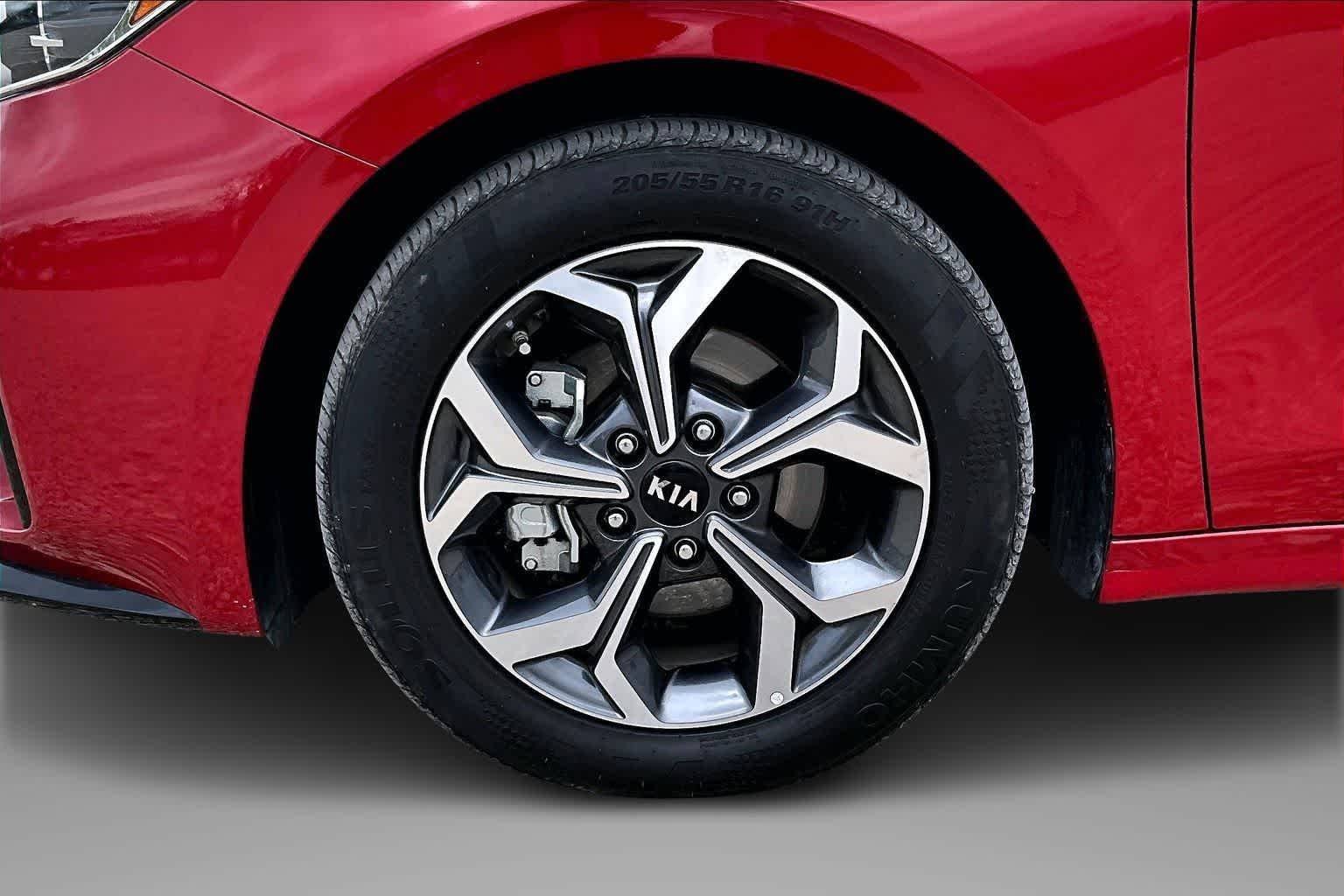 Thumbnail: 2021 Kia Forte - 8