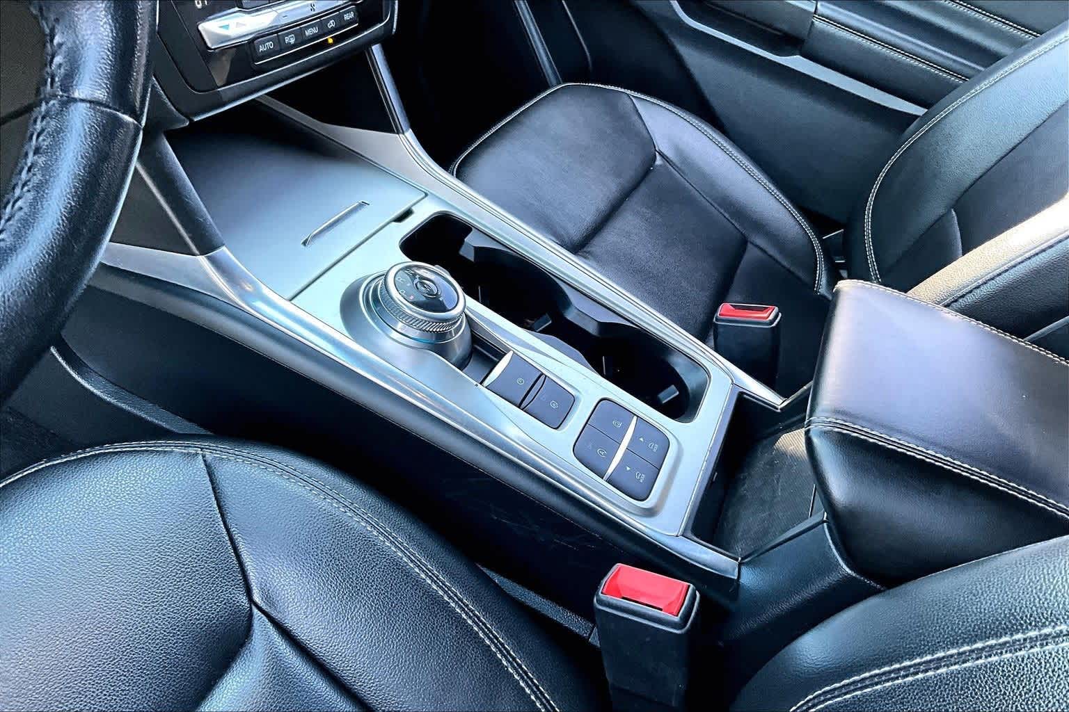 Thumbnail: 2020 Ford Explorer - 11