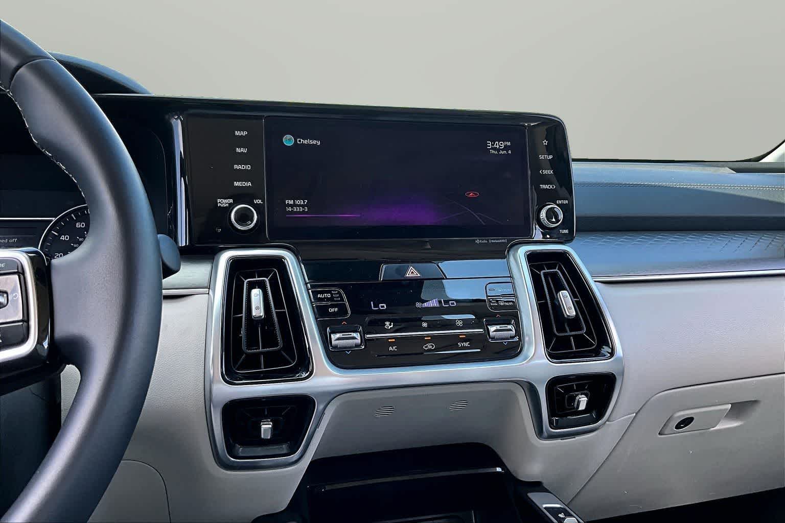 Thumbnail: 2022 Kia Sorento - 6