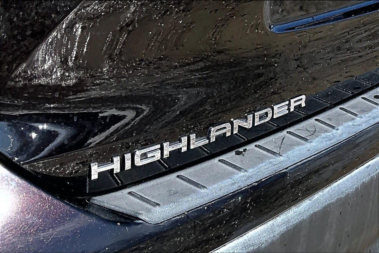 Thumbnail: 2022 Toyota Highlander - 27